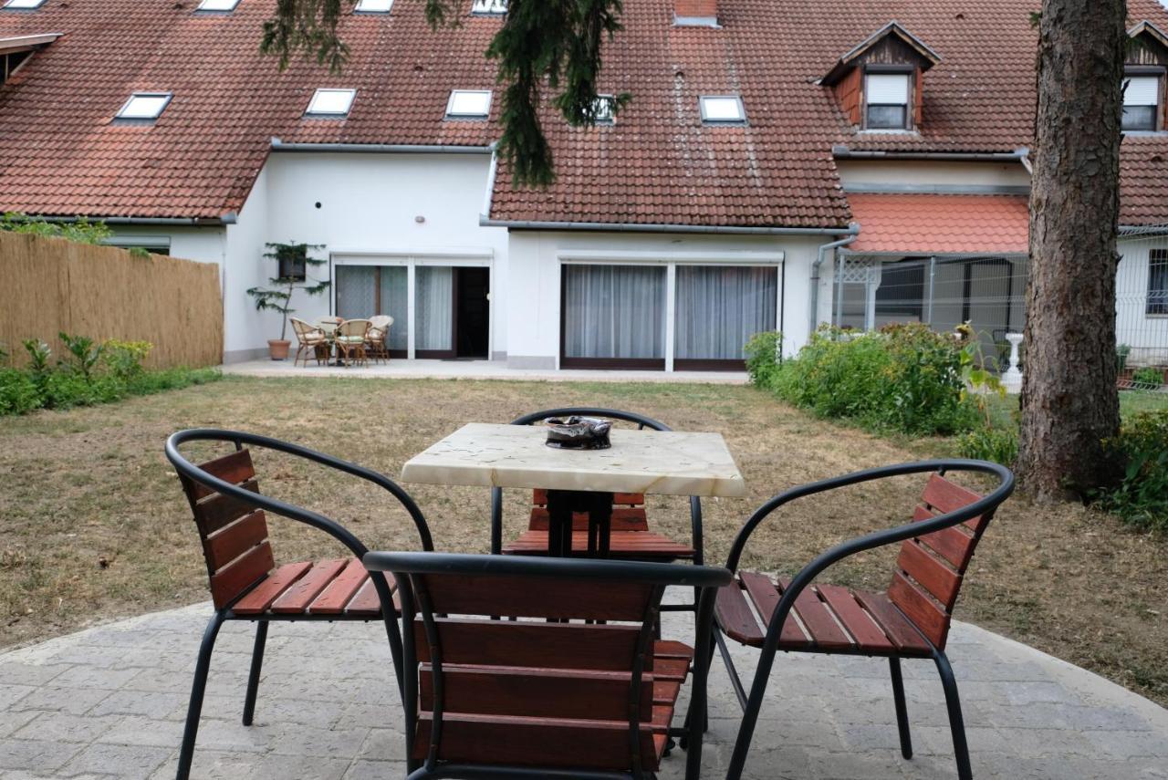 Alea Apartmanok Harkan Exterior foto